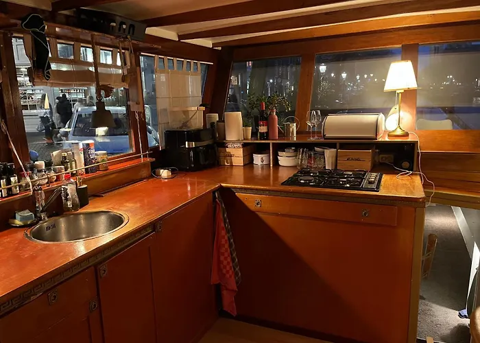 Homestay szállás Woonboot Josja Amszterdam