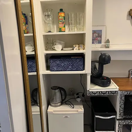 Woonboot Josja * Amsterdam