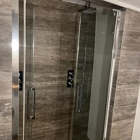 Woonboot Josja Rum i privatbostad