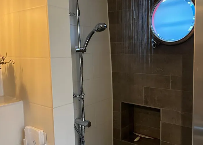 Accommodatie bij particulieren Woonboot Josja *