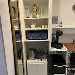 Woonboot Josja * Άμστερνταμ